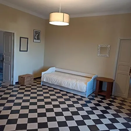Chez Laurette Apartment
