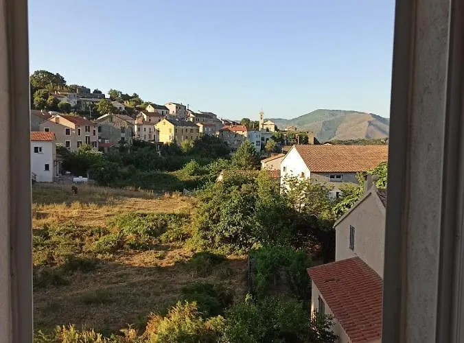 Chez Laurette Apartment *