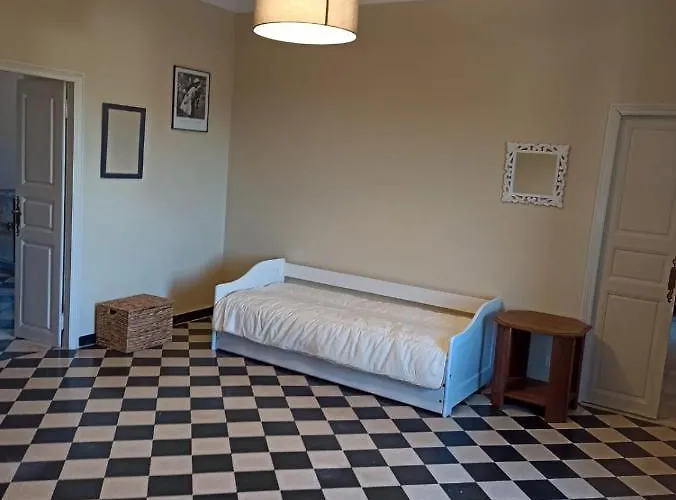 Chez Laurette Apartment